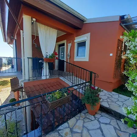 Traditional Seaview Candili Petriti (Corfu)