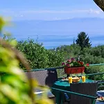 度假居 Traditional Seaview Candili Petrití