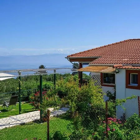 Дом отдыха Traditional Seaview Candili *