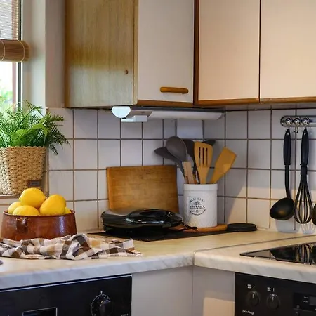 Traditional Seaview Candili *